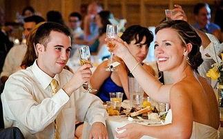 吃瓜新人敬酒视频下载,新晋酒桌达人！